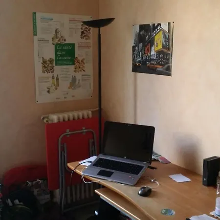 Comfortable & Quiet Private In Paris. Ubytování v soukromí